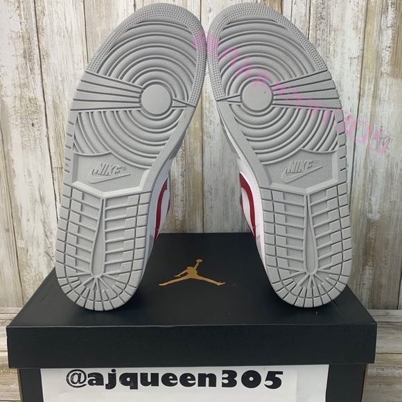 Air Jordan 1 Low Smoke Grey Red - Picture 6 of 6